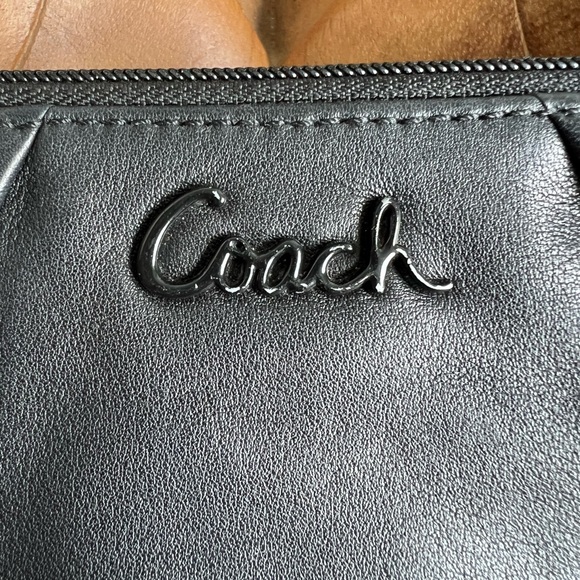 Vintage Coach Leather Wristlet EUC - Picture 2 of 4